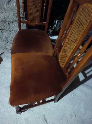 Pareja de sillas vintage de madera con bonito resp