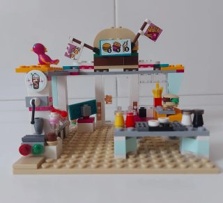 Lego Friends 41349 Cafetería de pilotos