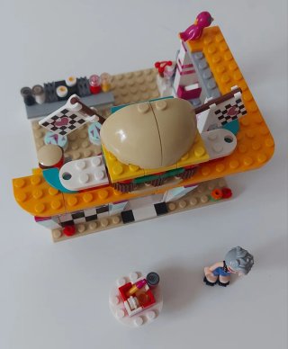 Lego Friends 41349 Cafetería de pilotos