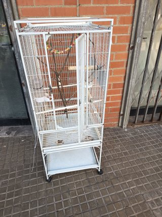 Jaula grande para pájaros