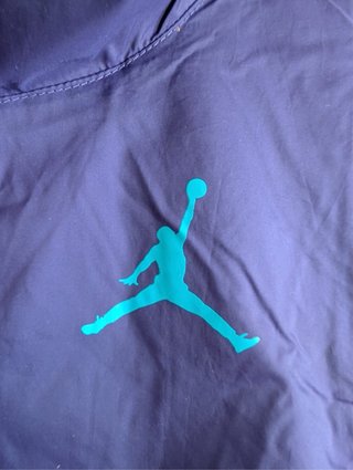 Chaqueta Jordan Charlotte Hornets Talla M