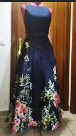 Vestido de fiesta floral azul