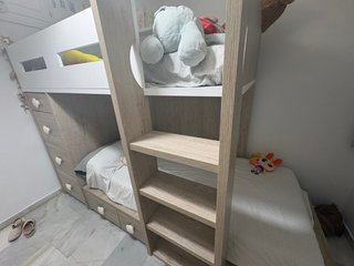 Cama litera madera valorado en 1500 euros