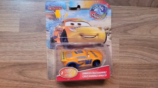 Coche color changer Cars Cruz Ramirez