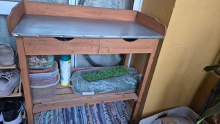 Mesa de jardinería madera abeto con cajones