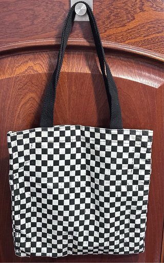 Bolso de tela con calavera y alas