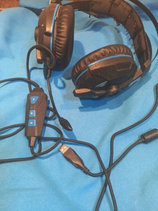 Auriculares Klim Gaming USB