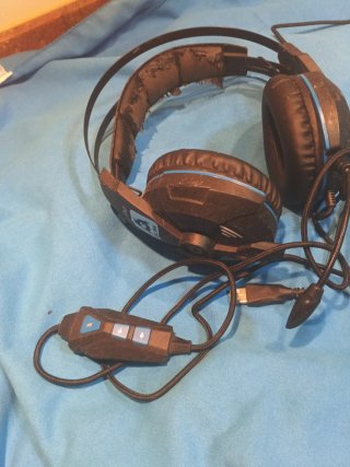 Auriculares Klim Gaming USB