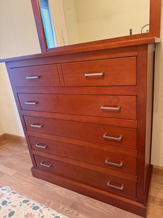 Cómoda de madera con 6 cajones