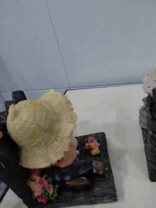 Reposalibros infantiles de madera