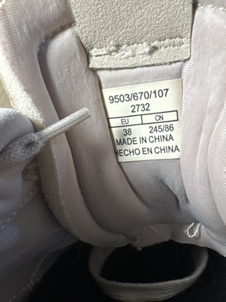 Zapatillas Stradivarius, en muy buen estado