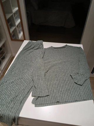 Conjunto verde de canalé