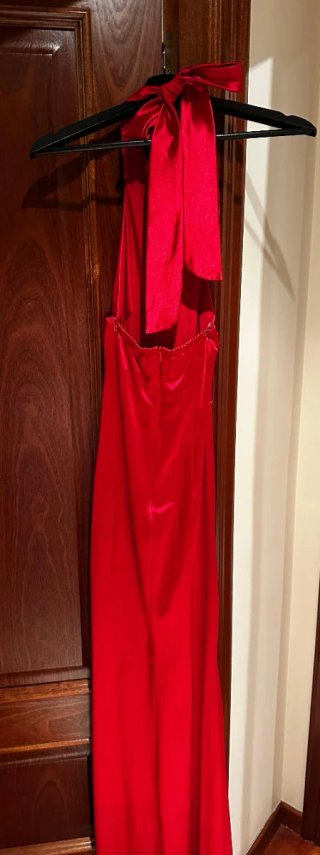Vestido fiesta rojo satinado
