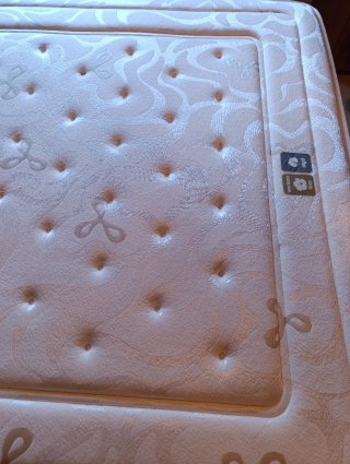 Colchón 135x190+ regalo canapé Pikolin de 135*180