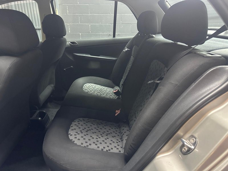 Škoda Fabia 2006, foto 17