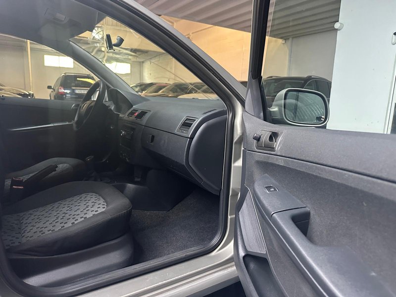 Škoda Fabia 2006, foto 19