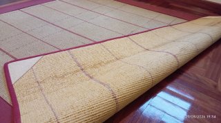 Alfombra Yute Beige con Rayas Rojas 130*130