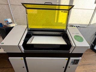 Roland VersaUV LEF-300 Impresora UV