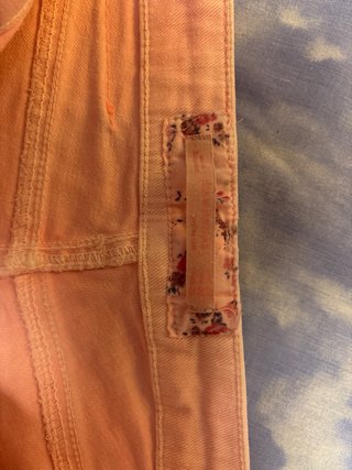 Shorts vaqueros rosas deshilachados