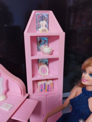 Scrivania e Scaffale Rosa Vintage per Bambole Barbie
