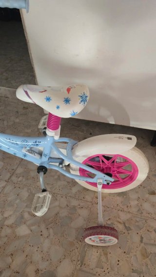 Bicicleta Frozen con ruedines