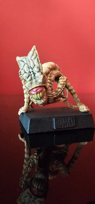 BROOD - FIGURA CUSTOM