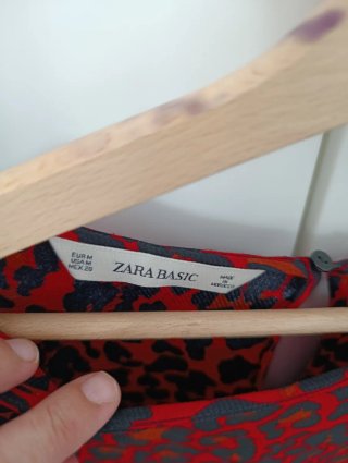 Blusa Zara Estampado Leopardo Rojo