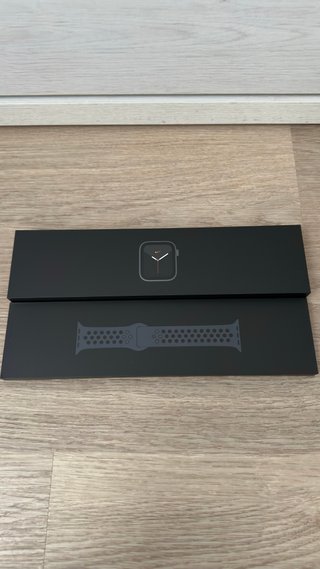 MUY URGENTE VENDER Apple Watch S6 44mm + Cell
