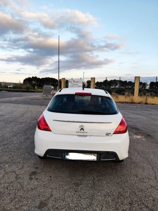 Peugeot 308 2011