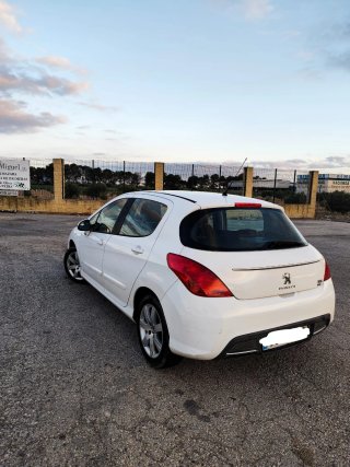 Peugeot 308 2011