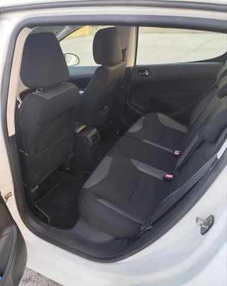 Peugeot 308 2011