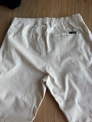 Pantalón Pull and Bear beige hombre