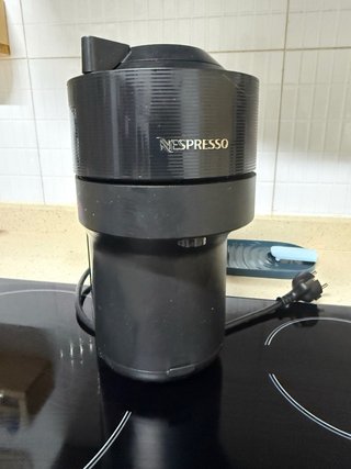 Cafetera Nespresso Negra