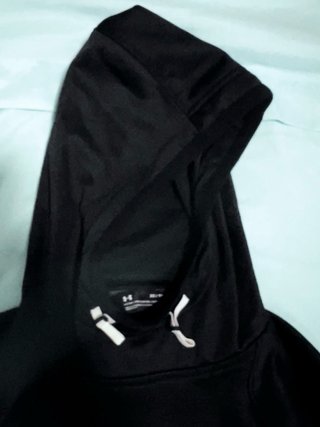 Sudadera de entrenamiento Under Armour.