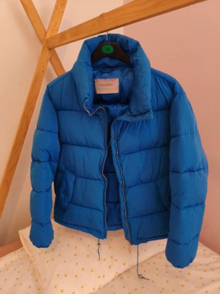 Plumífero corto azul Pull&Bear
