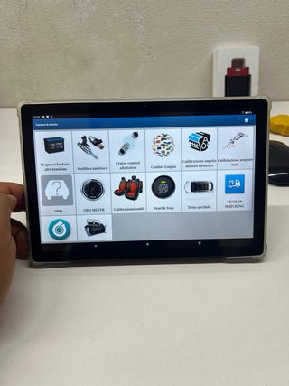 Kit Diagnosi Auto con Tablet + Aggiornamenti