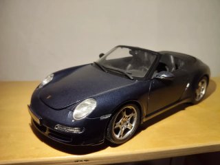 Porsche 911 Carrera Cabriolet Maisto