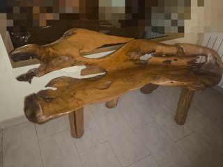 Sofá de madera de olivo natural