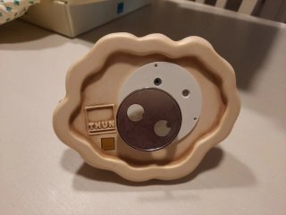 Thun Angelo Dormiente su Luna e Nuvole