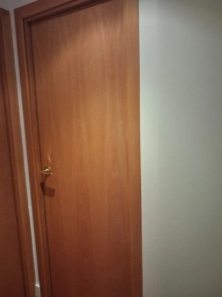 Puertas de interior de madera y manetas