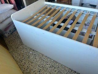 Cama individual Ikea blanca