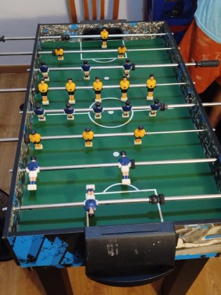Juego de billar con tacos y bolas Más trampolín