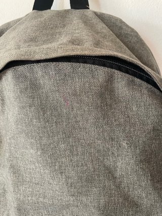 Mochila Eastpak Gris