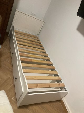 Cama Diván Ikea Blanca con Cajones en TerrassaURGE