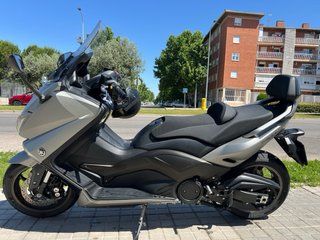 Yamaha TMAX 530 2015 Gris 8000km