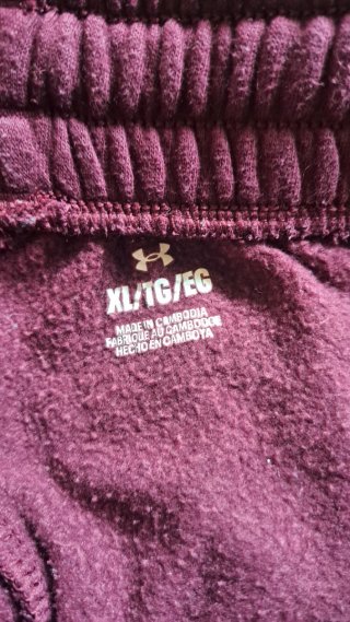 Pantalón chándal Under Armour Talla XL