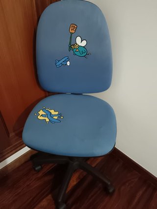 Silla escritorio azul ruedas y dibujos - SANTIAGO