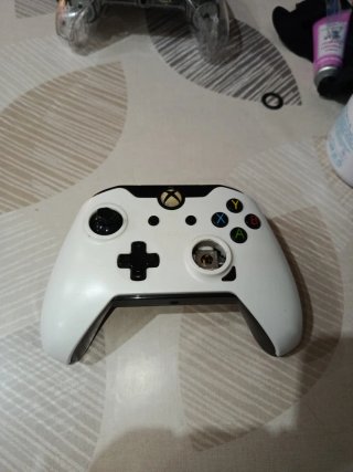 4 Mandos Xbox para piezas