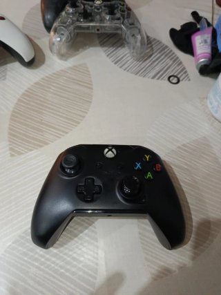 4 Mandos Xbox para piezas