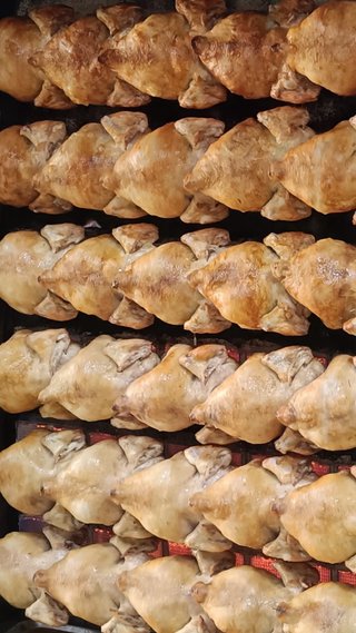 Traspaso casa de comida y pollos asados (a l’ast)
